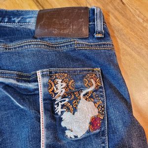 Evisu Jeans unique size 20 w embroidery accent